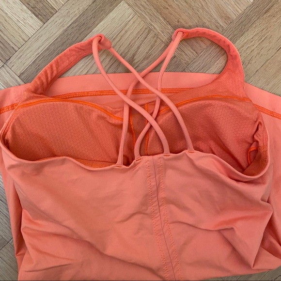 Lululemon free to be tank - Picture 3 of 3